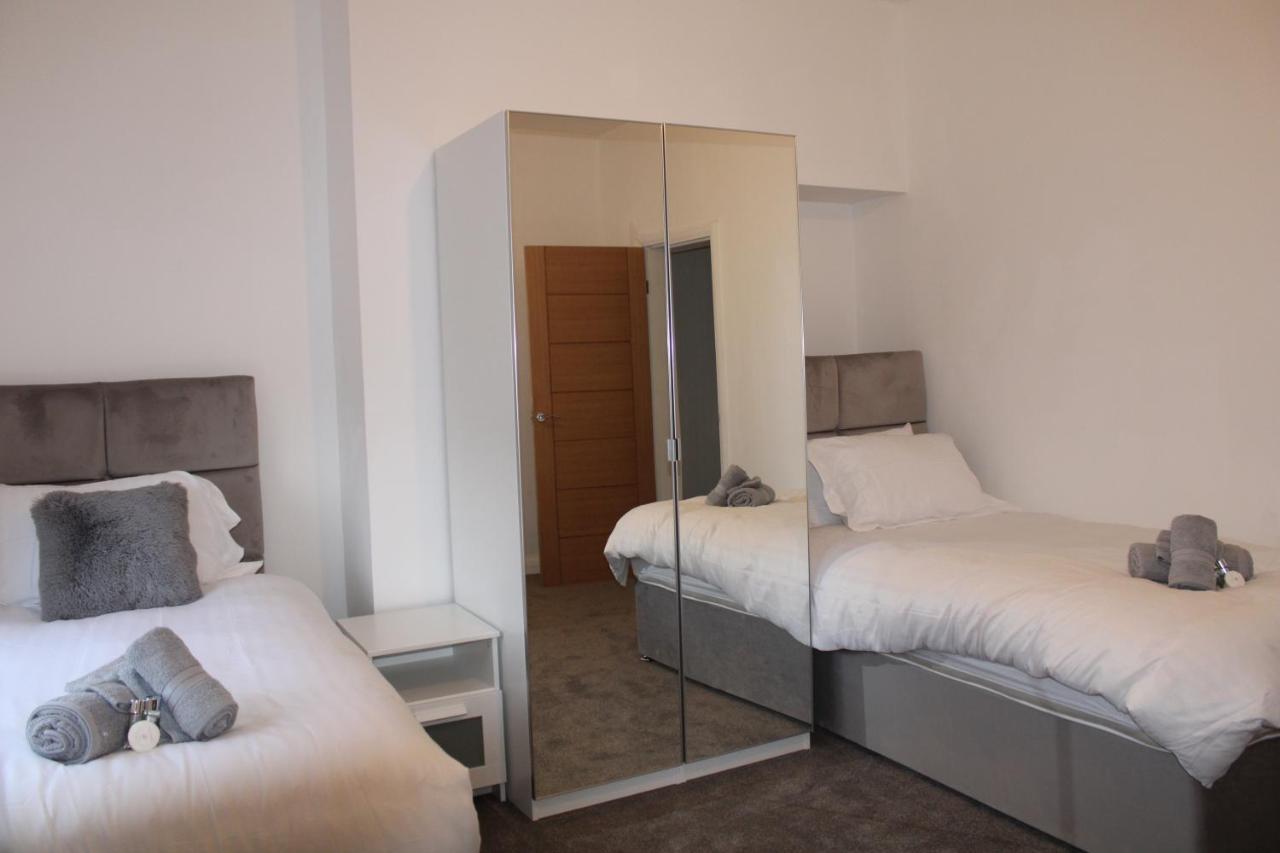Beautiful, Spacious, Old Trafford Home Manchester Eksteriør bilde
