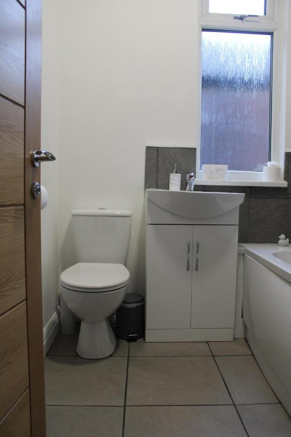 Beautiful, Spacious, Old Trafford Home Manchester Eksteriør bilde