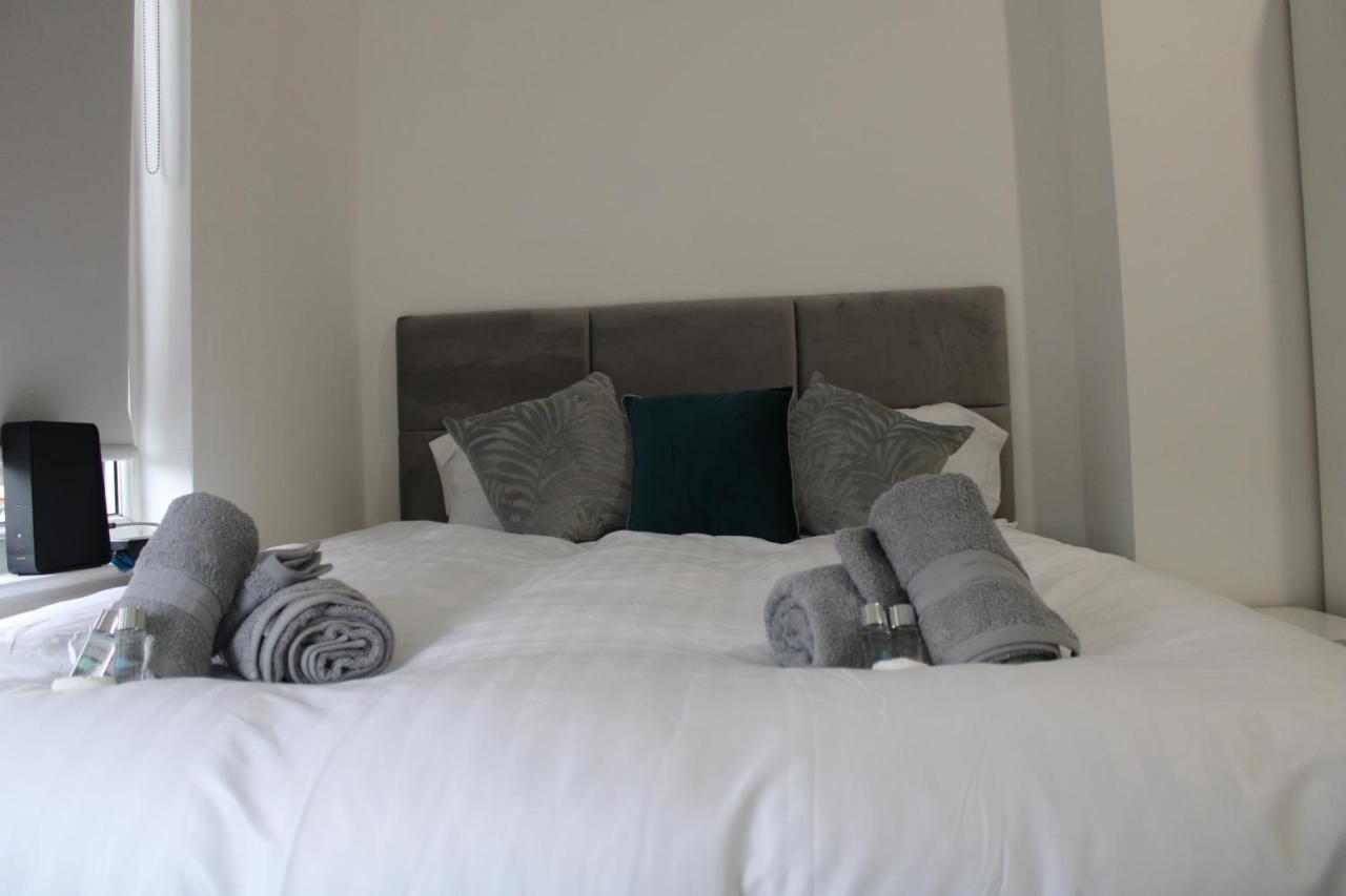 Beautiful, Spacious, Old Trafford Home Manchester Eksteriør bilde